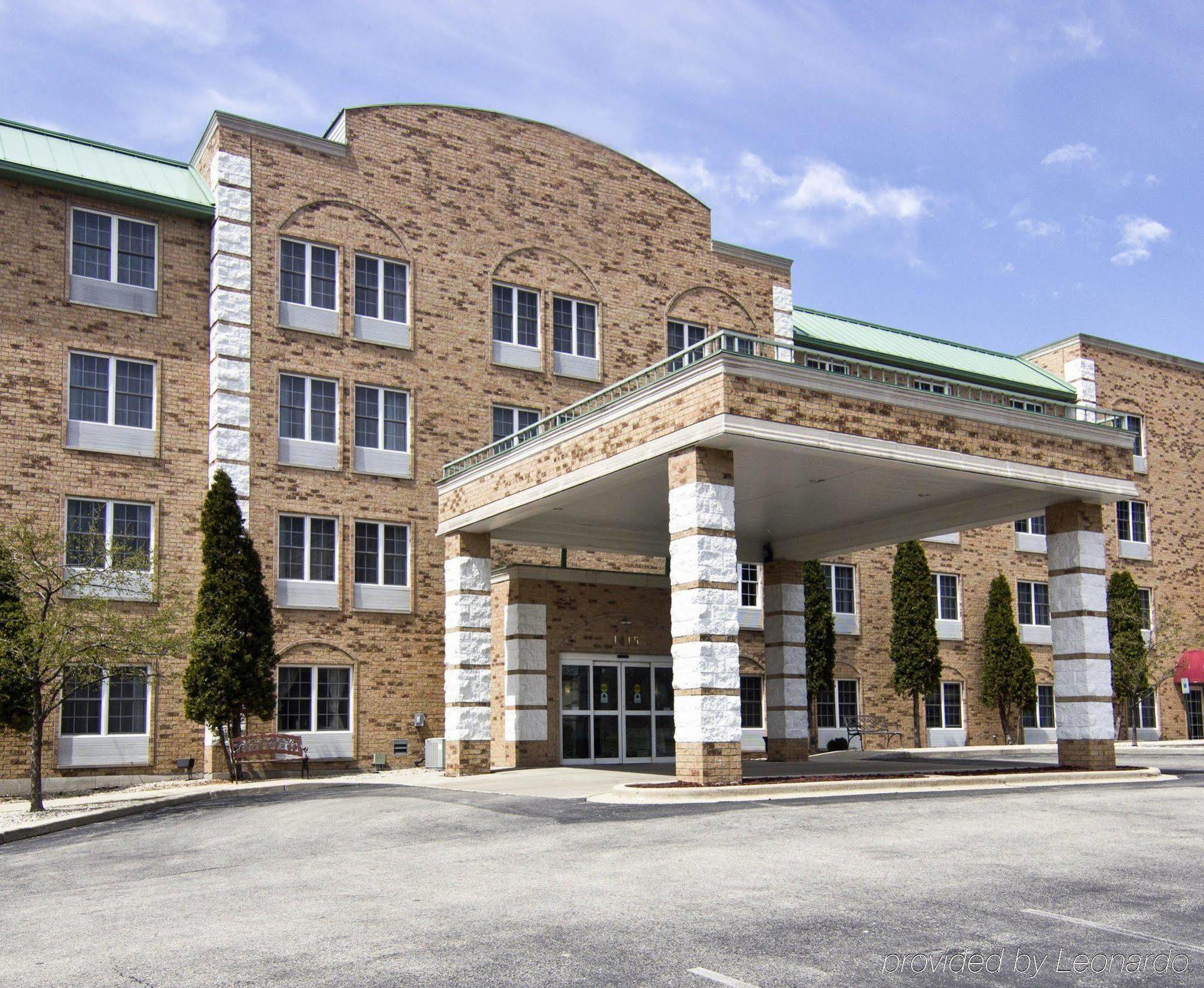 Comfort Inn&Suites Grafton-Cedarburg Exterior foto